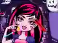 Гра Справжня перетворення монстр-дівчини онлайн